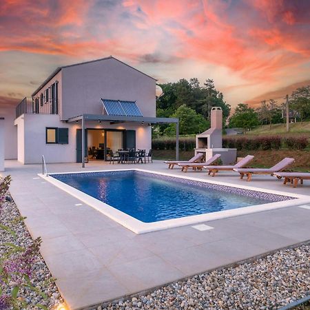 Stunning Home In Barban With Wifi Exterior foto